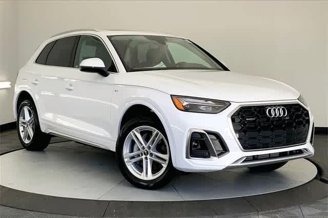 new 2025 Audi Q5 car, priced at $62,205