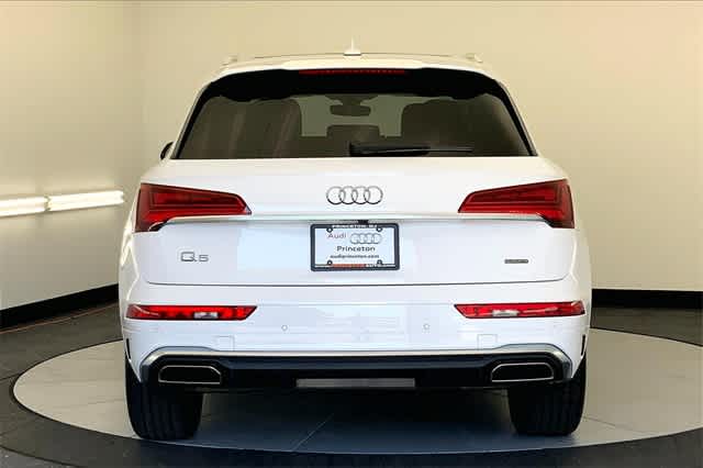 new 2024 Audi Q5 car, priced at $53,495