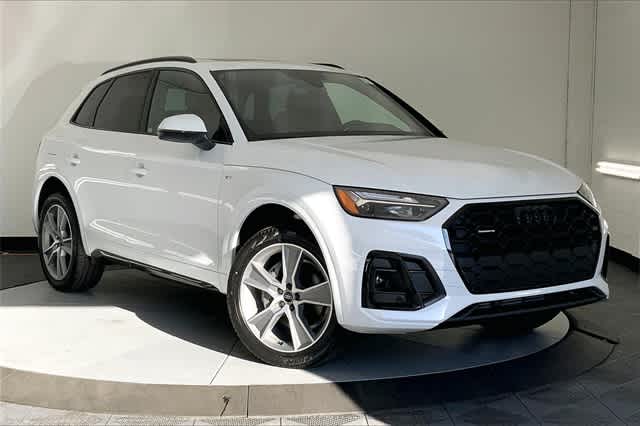 new 2025 Audi Q5 car, priced at $54,130