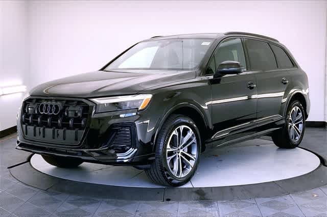 new 2025 Audi Q7 car, priced at $71,115