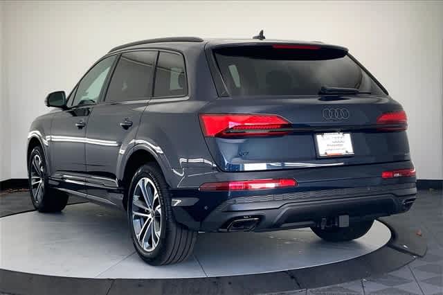 new 2025 Audi Q7 car, priced at $69,005