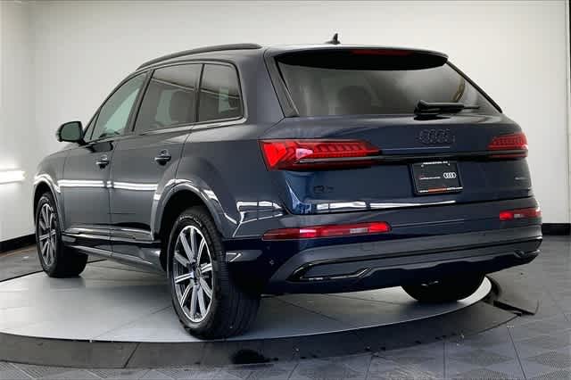 used 2024 Audi Q7 car, priced at $58,999