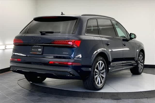 used 2024 Audi Q7 car, priced at $58,999