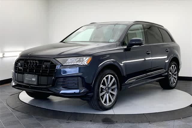 used 2024 Audi Q7 car, priced at $58,999