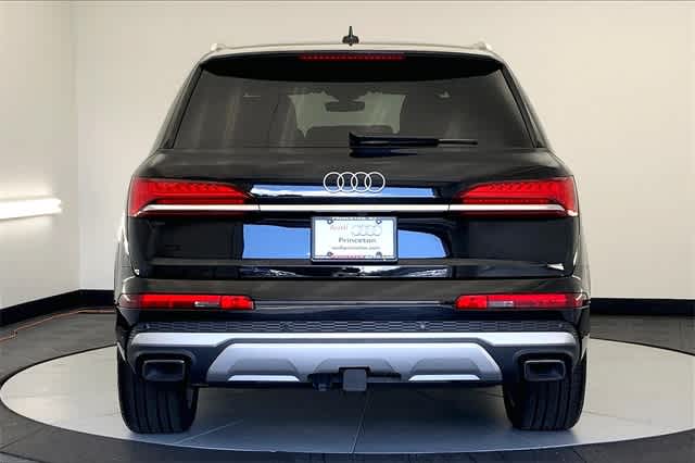 new 2025 Audi Q7 car, priced at $75,800