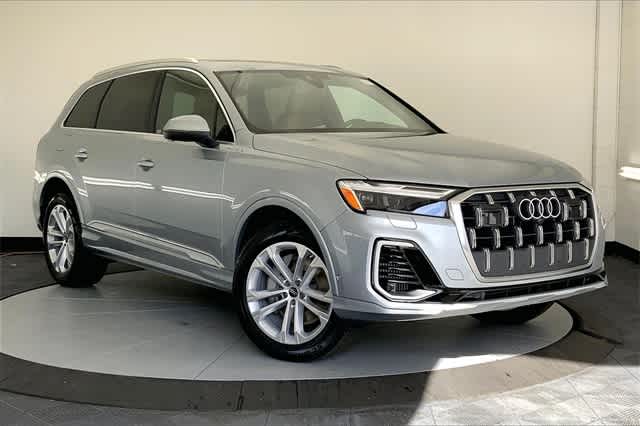 new 2025 Audi Q7 car, priced at $72,585