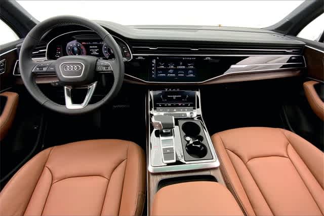 new 2025 Audi Q7 car, priced at $72,585