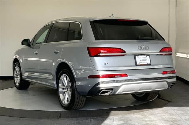 new 2025 Audi Q7 car, priced at $72,585