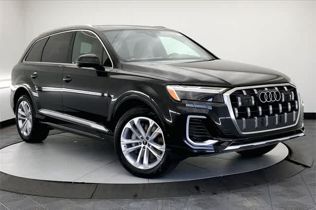 new 2025 Audi Q7 car, priced at $75,635