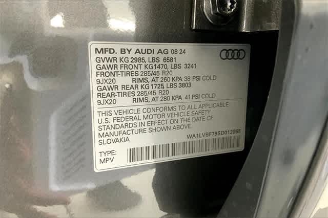 new 2025 Audi Q7 car, priced at $75,800