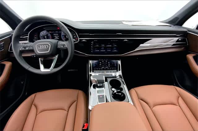 new 2025 Audi Q7 car, priced at $75,635