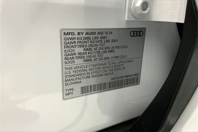 new 2025 Audi Q7 car, priced at $75,635