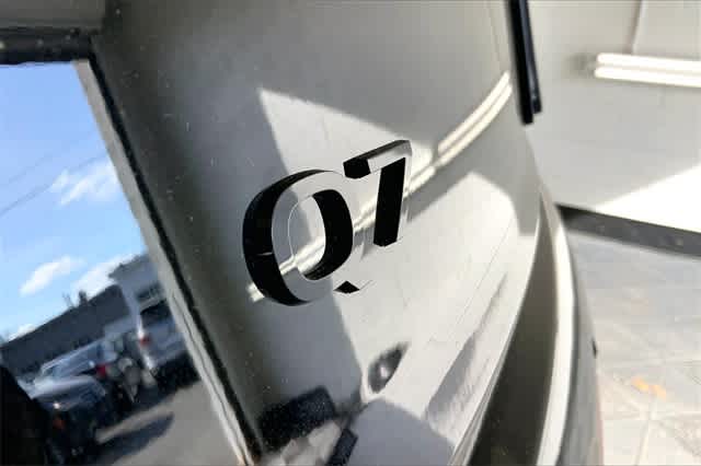 new 2025 Audi Q7 car, priced at $72,880