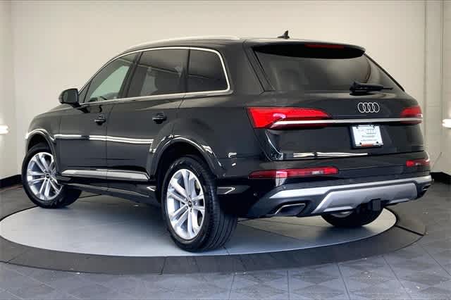 new 2025 Audi Q7 car, priced at $75,800