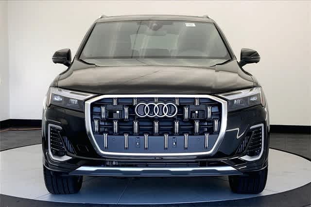 new 2025 Audi Q7 car, priced at $75,800