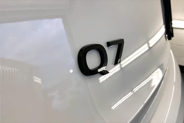 new 2025 Audi Q7 car, priced at $74,700