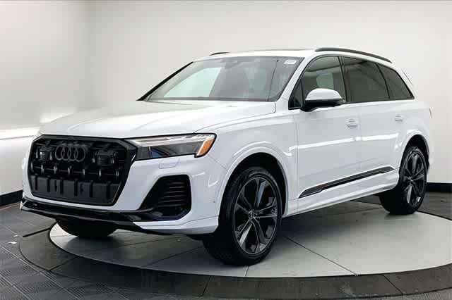 new 2025 Audi Q7 car, priced at $74,700