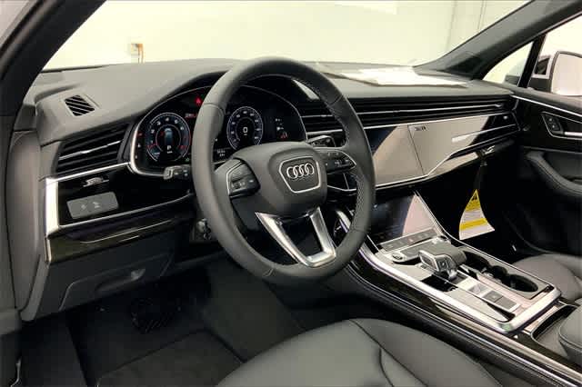 new 2025 Audi Q7 car, priced at $74,700