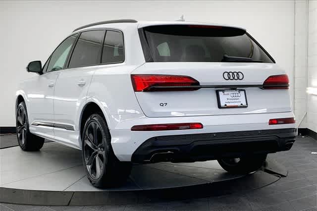 new 2025 Audi Q7 car, priced at $74,700