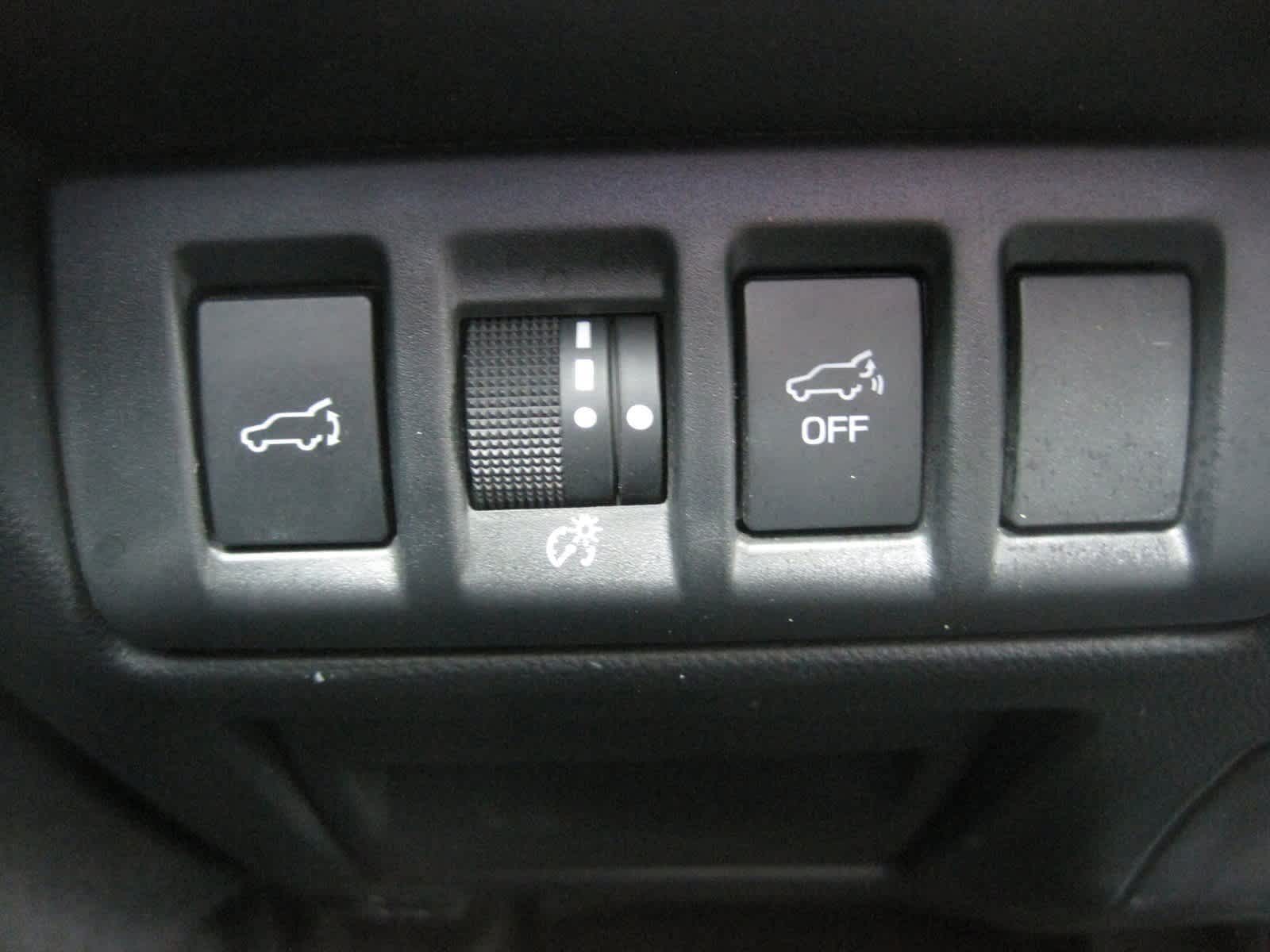 used 2023 Subaru Outback car, priced at $30,686
