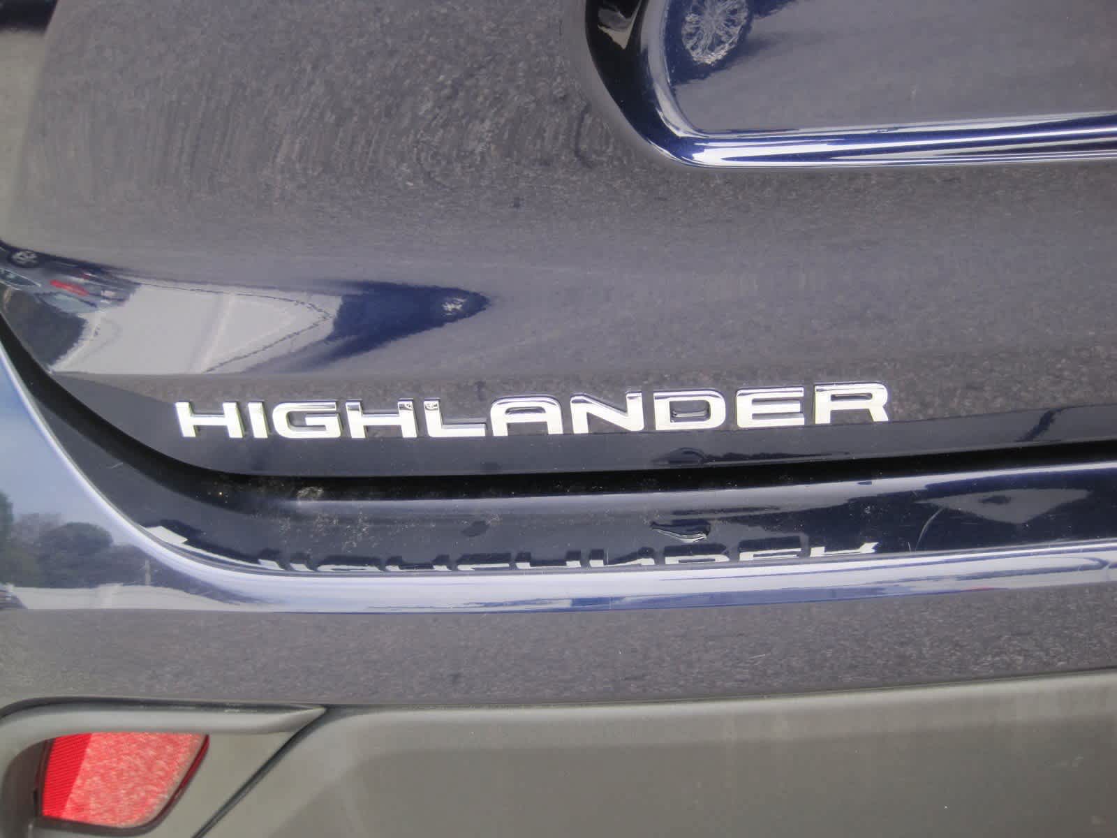 used 2021 Toyota Highlander car, priced at $35,528