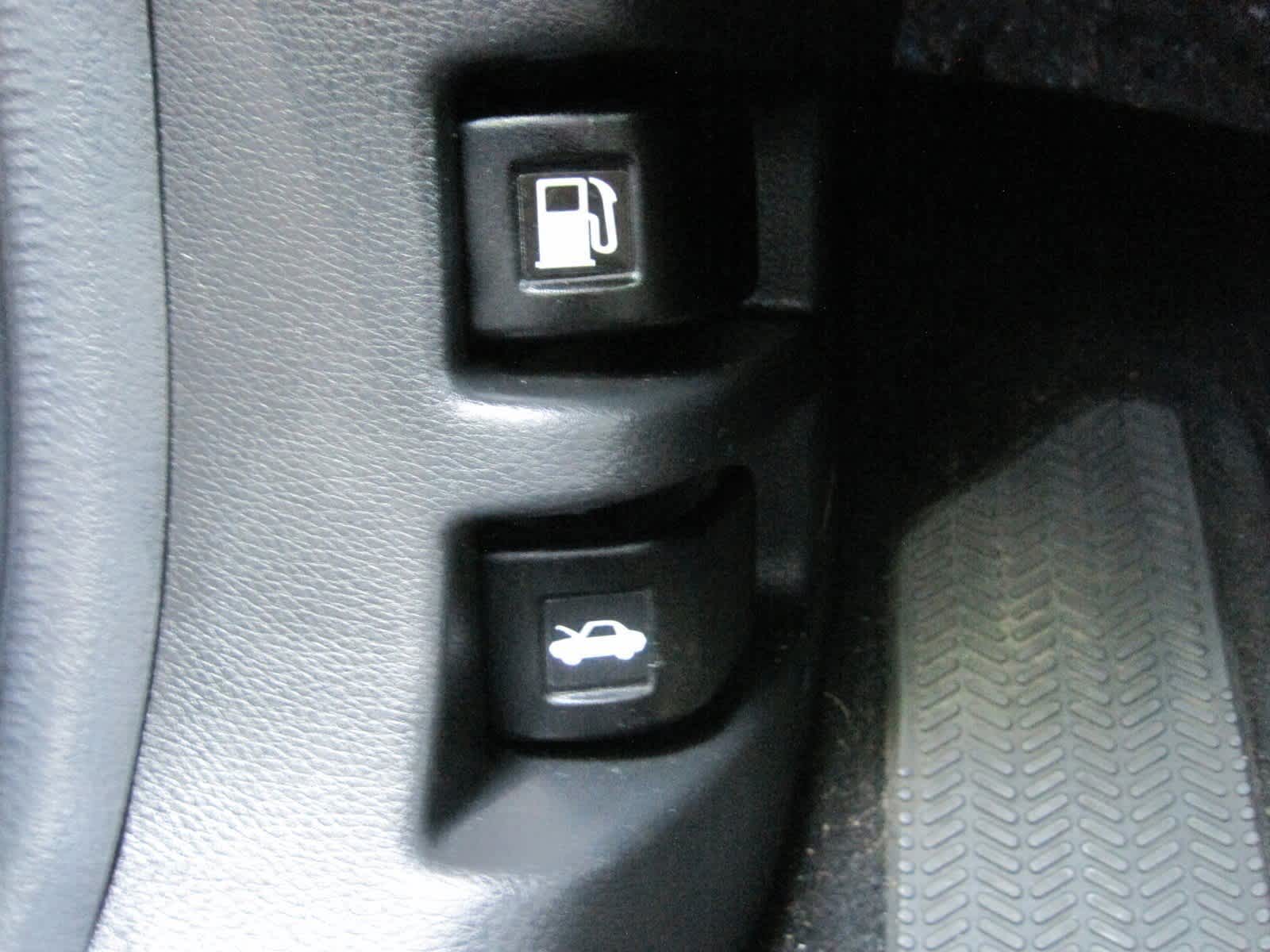 used 2021 Honda CR-V Hybrid car, priced at $30,898