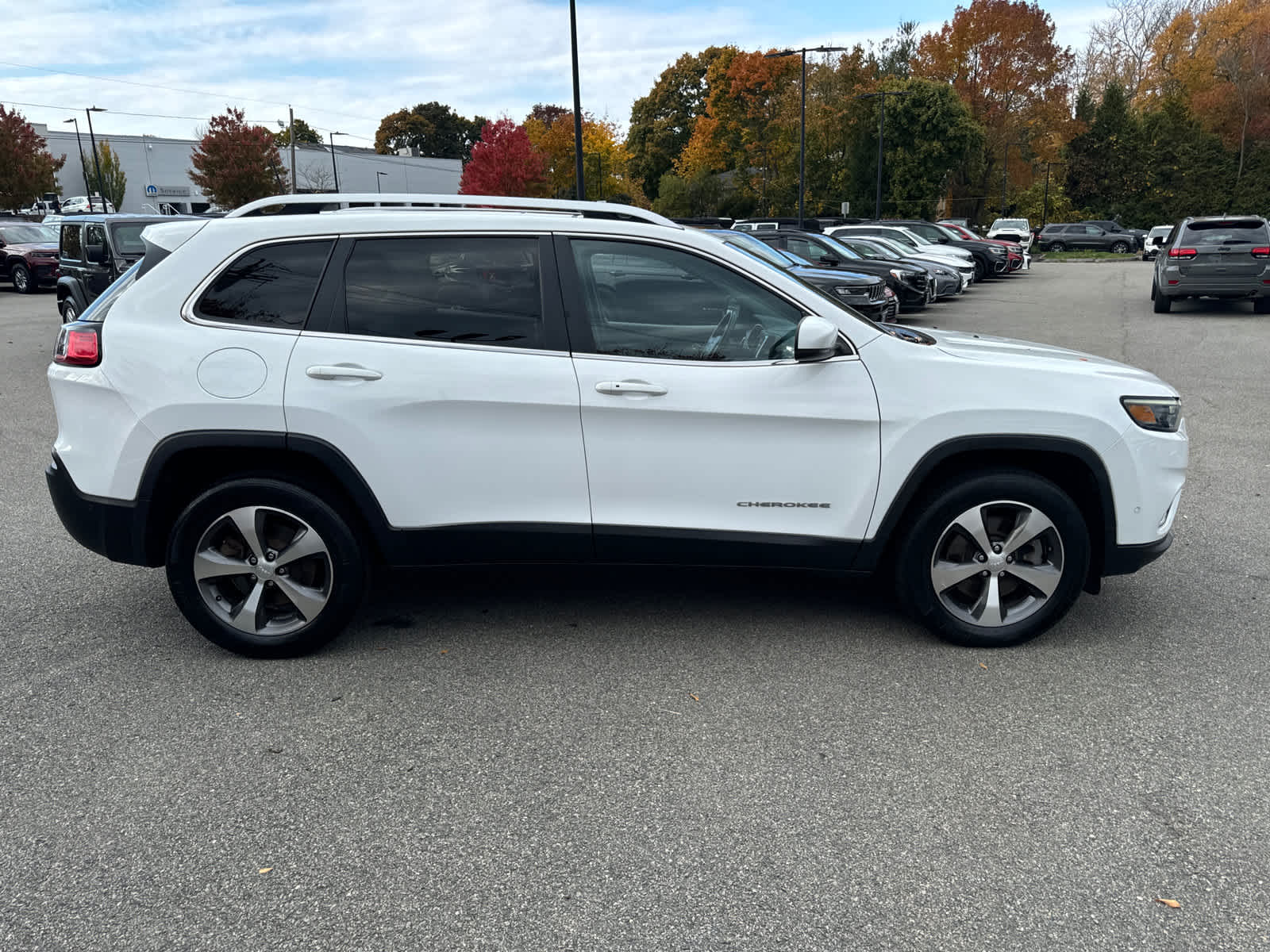 used 2021 Jeep Cherokee car, priced at $24,400