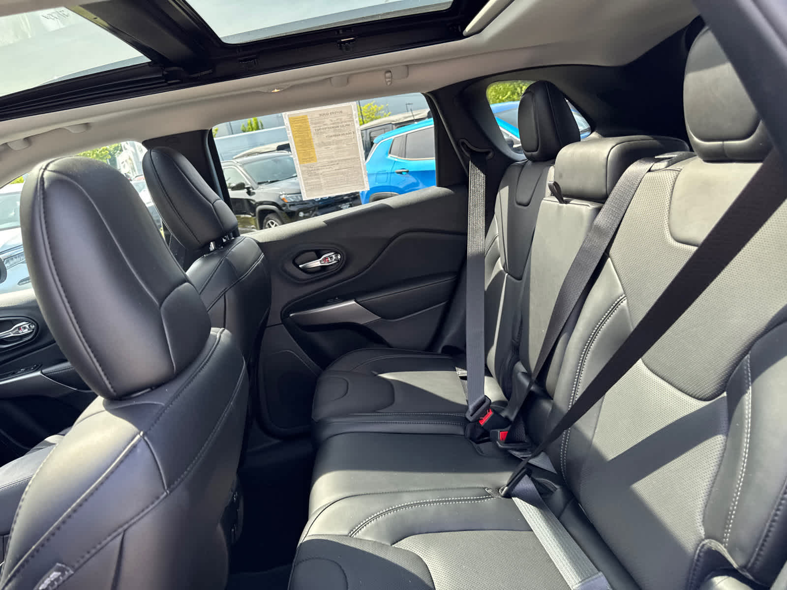 used 2021 Jeep Cherokee car, priced at $24,984