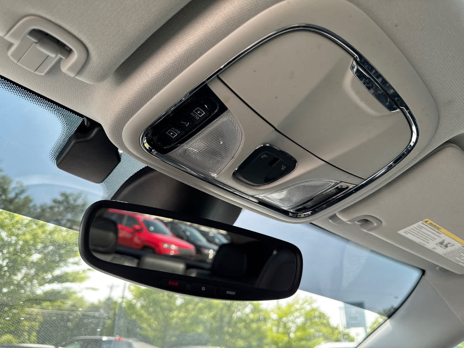 used 2021 Jeep Cherokee car, priced at $24,984