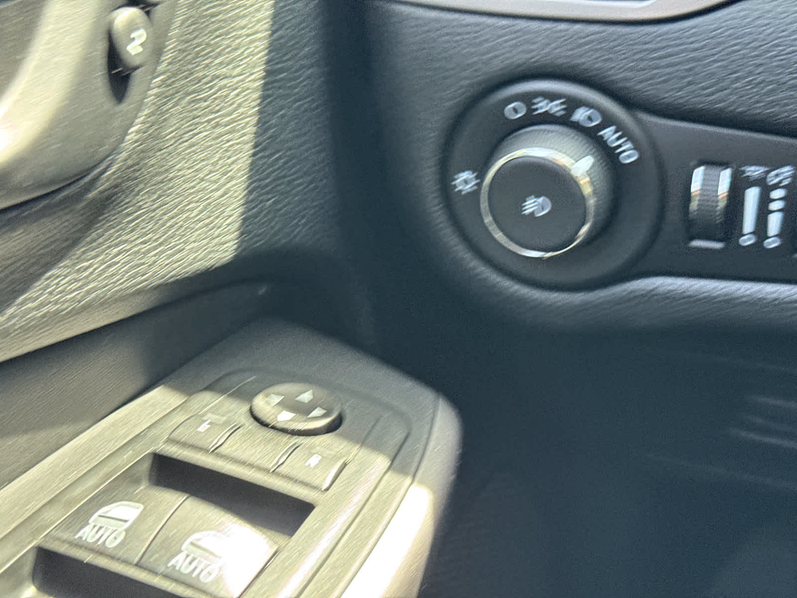 used 2021 Jeep Cherokee car, priced at $24,984