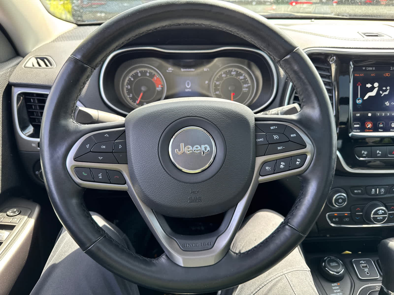used 2021 Jeep Cherokee car, priced at $24,984