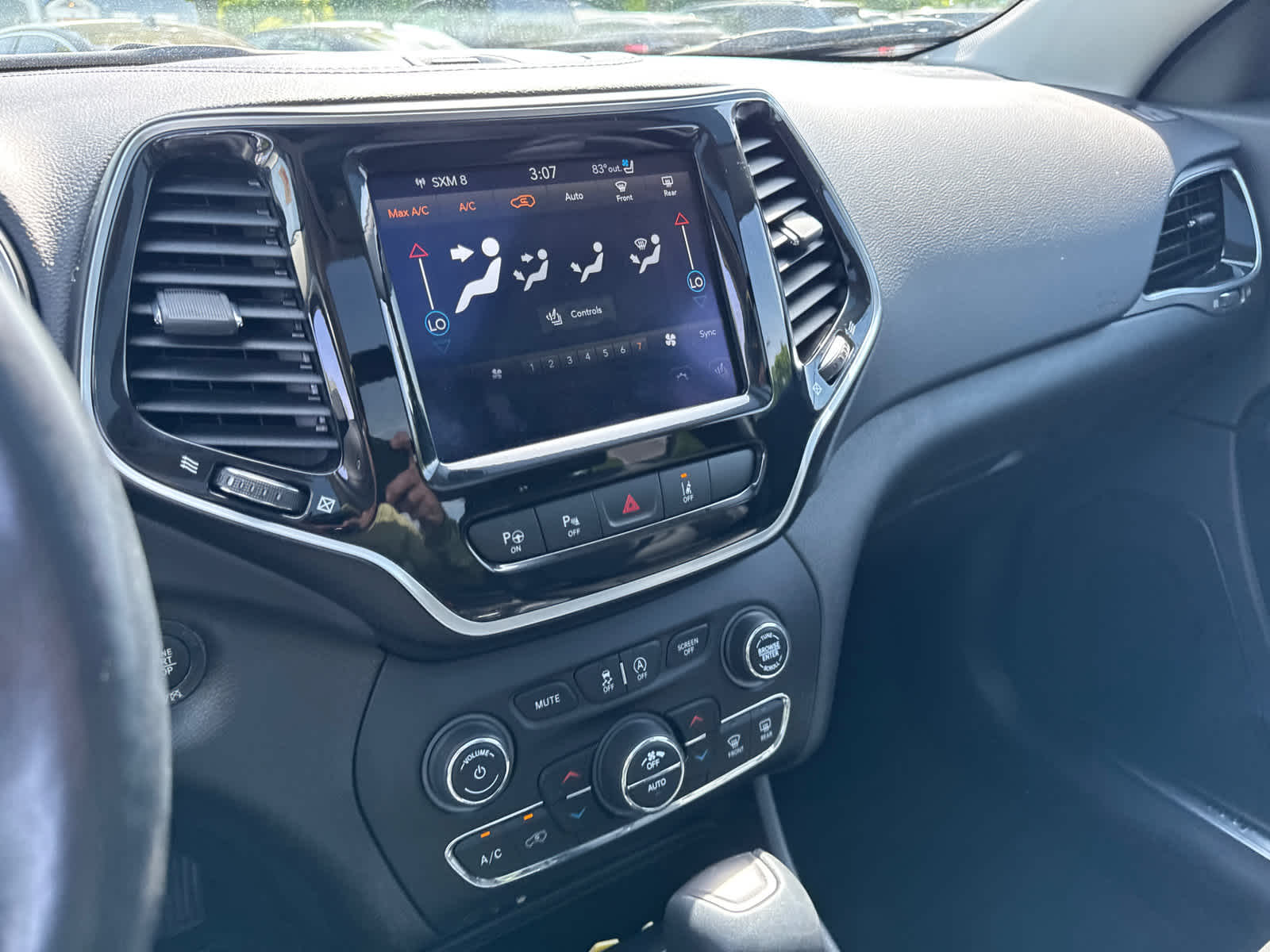 used 2021 Jeep Cherokee car, priced at $24,984