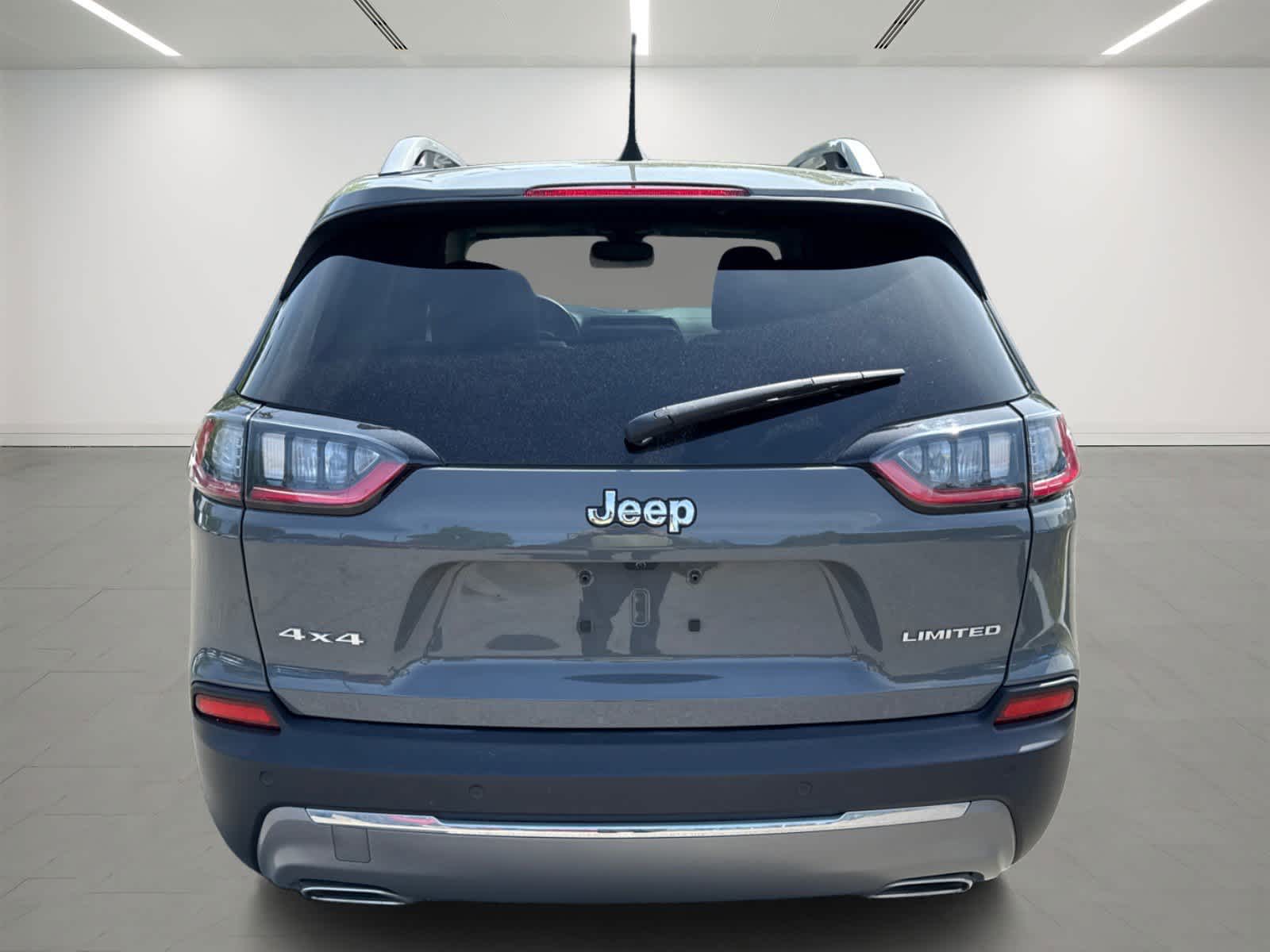 used 2021 Jeep Cherokee car, priced at $24,984
