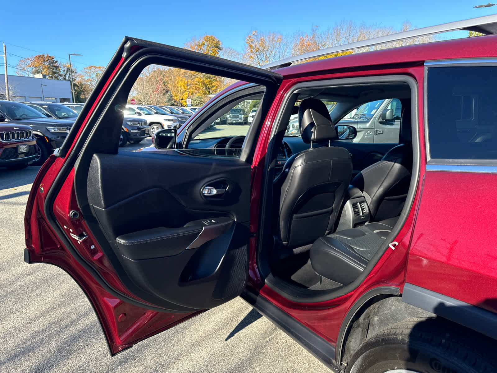 used 2019 Jeep Cherokee car, priced at $20,700