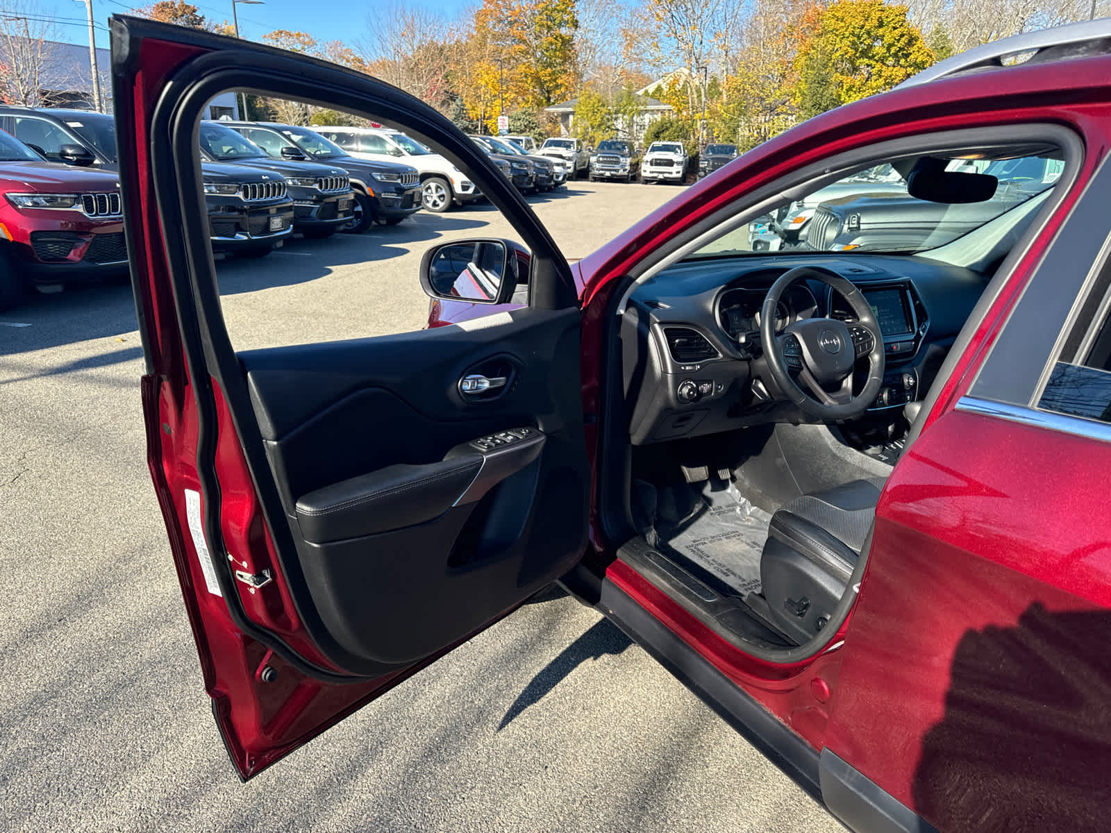 used 2019 Jeep Cherokee car, priced at $20,700