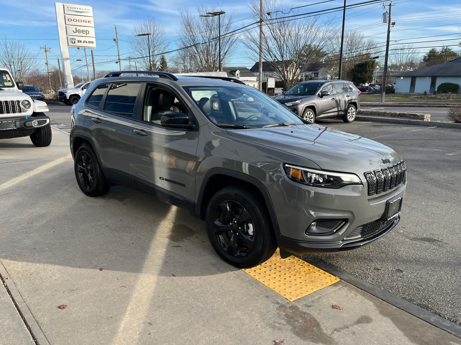 used 2023 Jeep Cherokee car, priced at $29,900