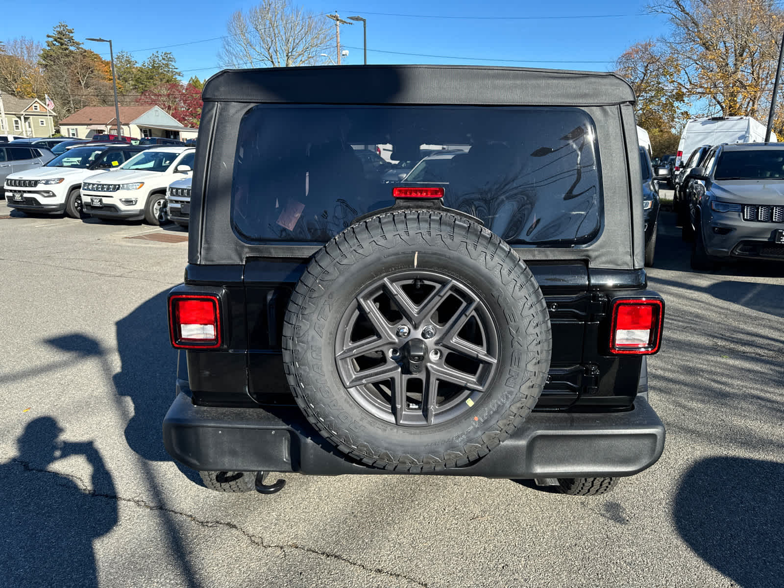 new 2025 Jeep Wrangler car, priced at $47,645