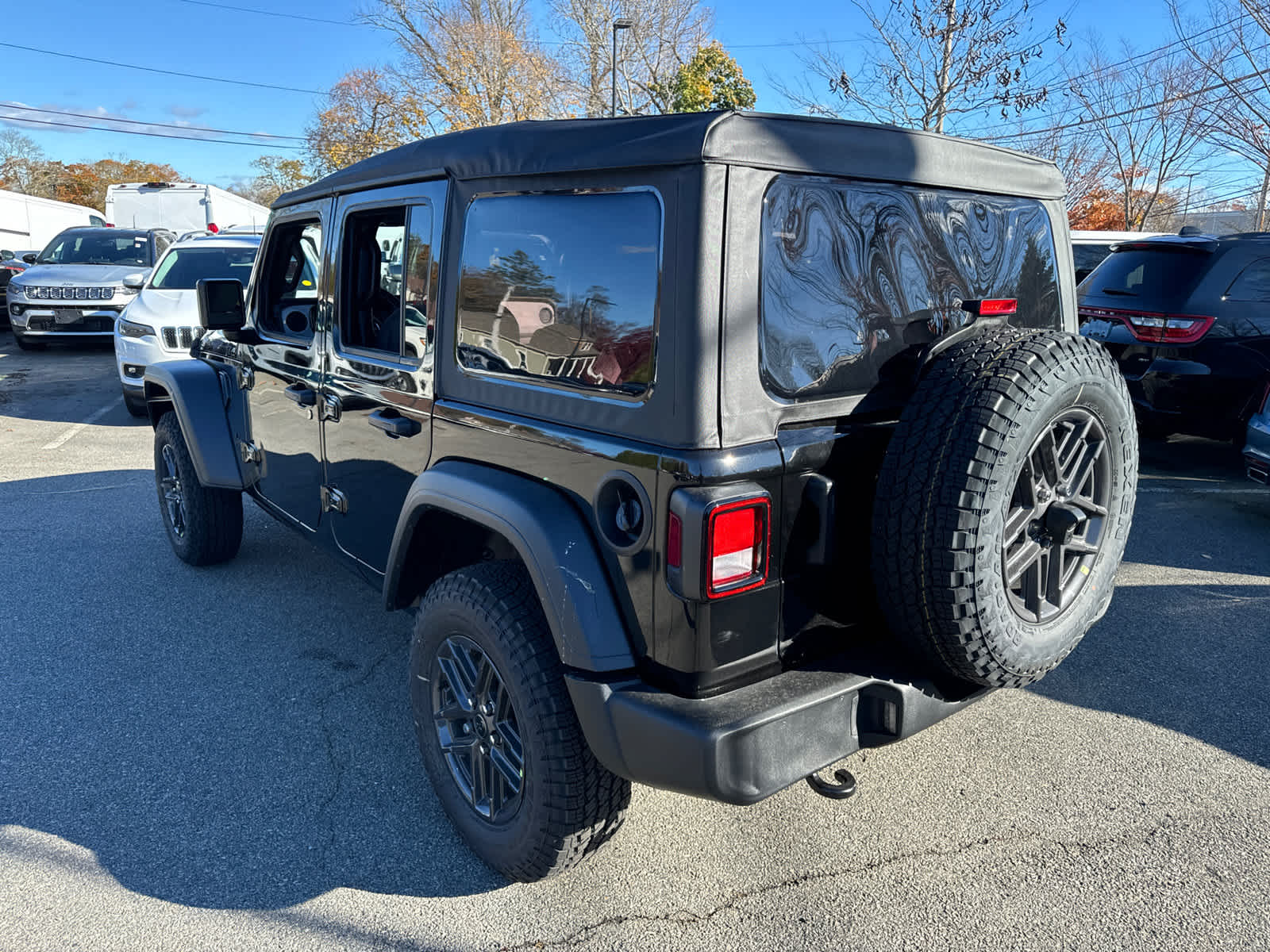 new 2025 Jeep Wrangler car, priced at $47,645