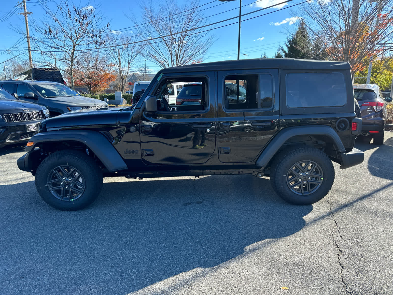 new 2025 Jeep Wrangler car, priced at $47,645