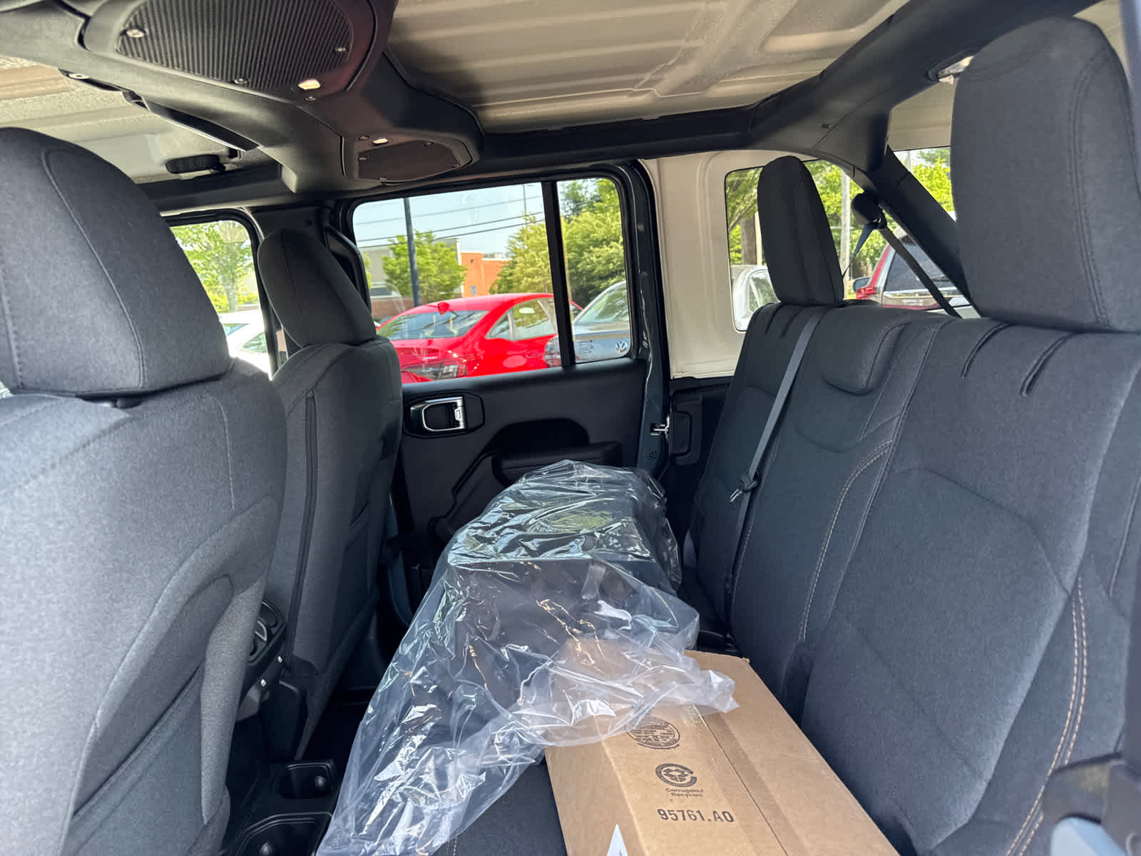 new 2025 Jeep Wrangler car, priced at $39,716