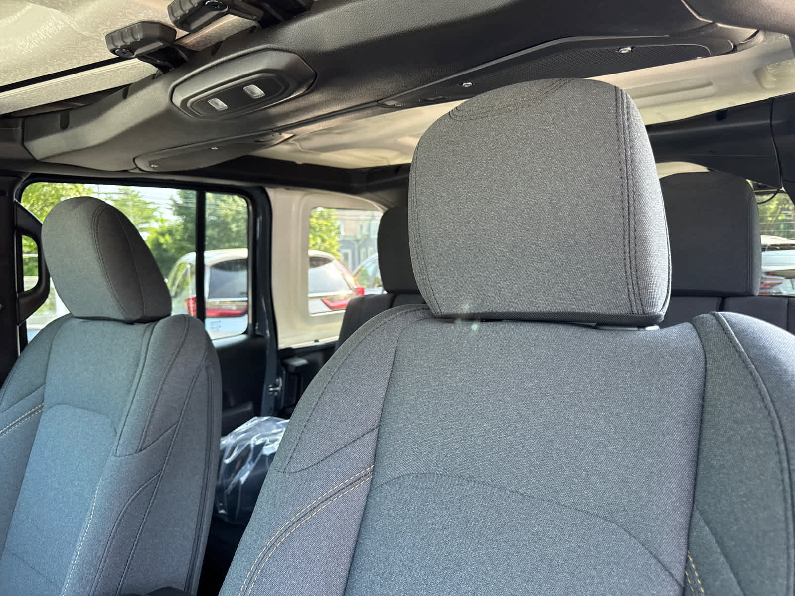 new 2025 Jeep Wrangler car, priced at $39,716