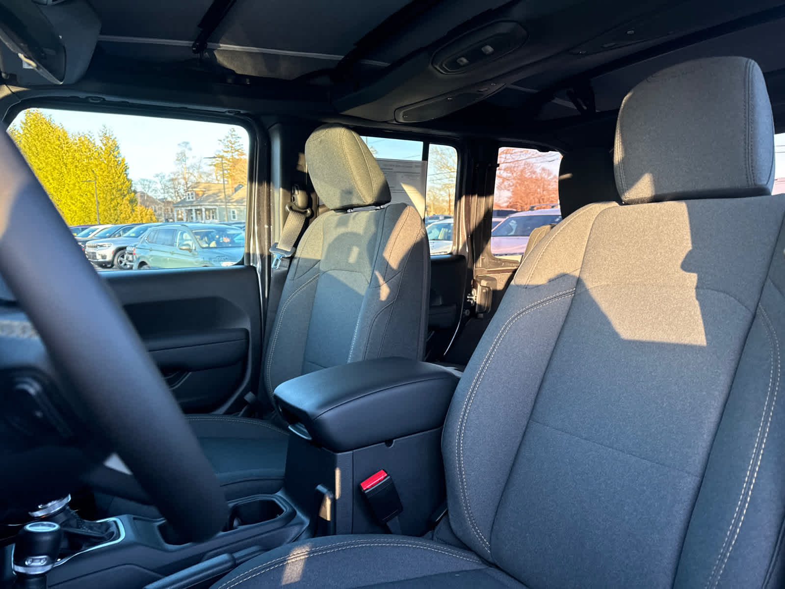 new 2025 Jeep Wrangler car, priced at $47,645