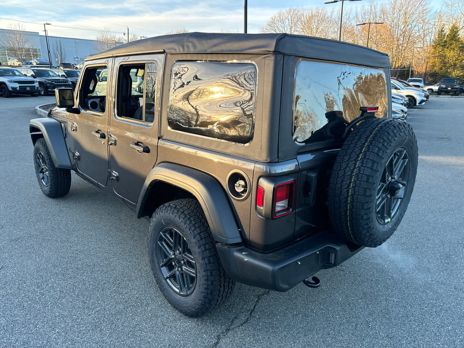 new 2025 Jeep Wrangler car, priced at $47,645