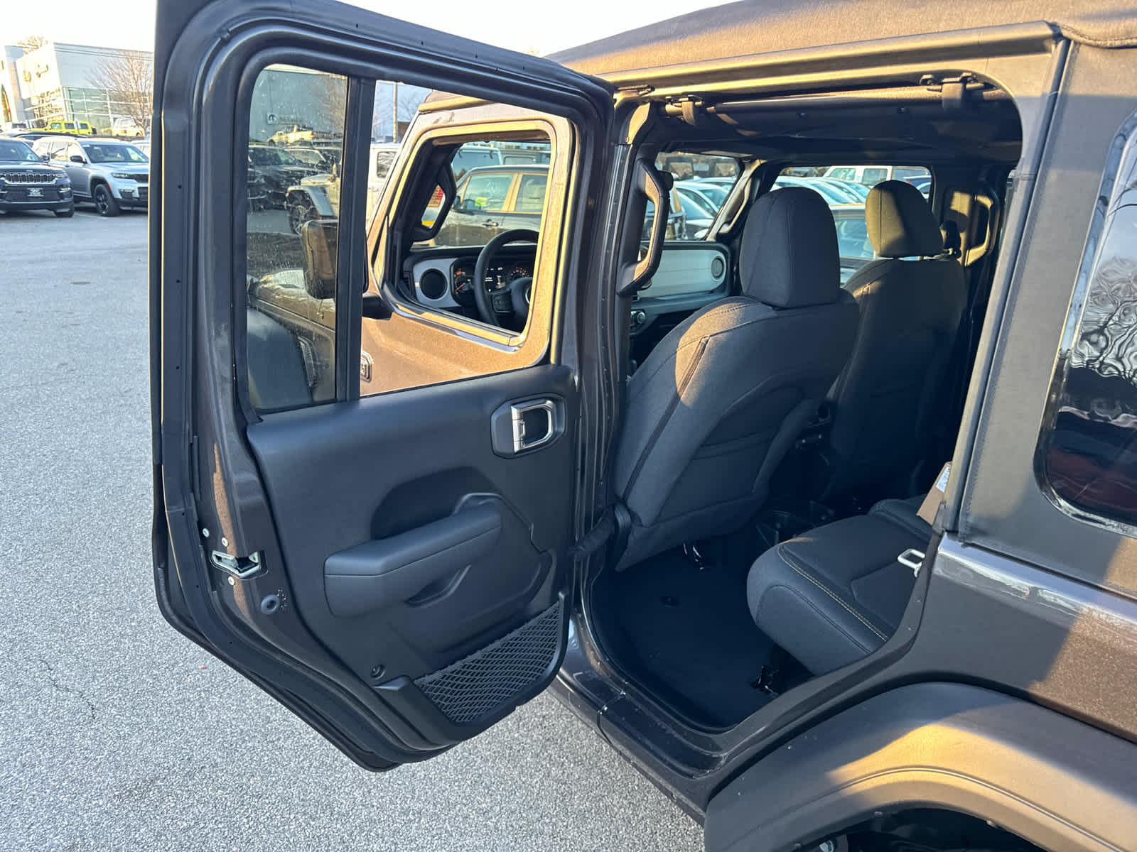 new 2025 Jeep Wrangler car, priced at $47,645