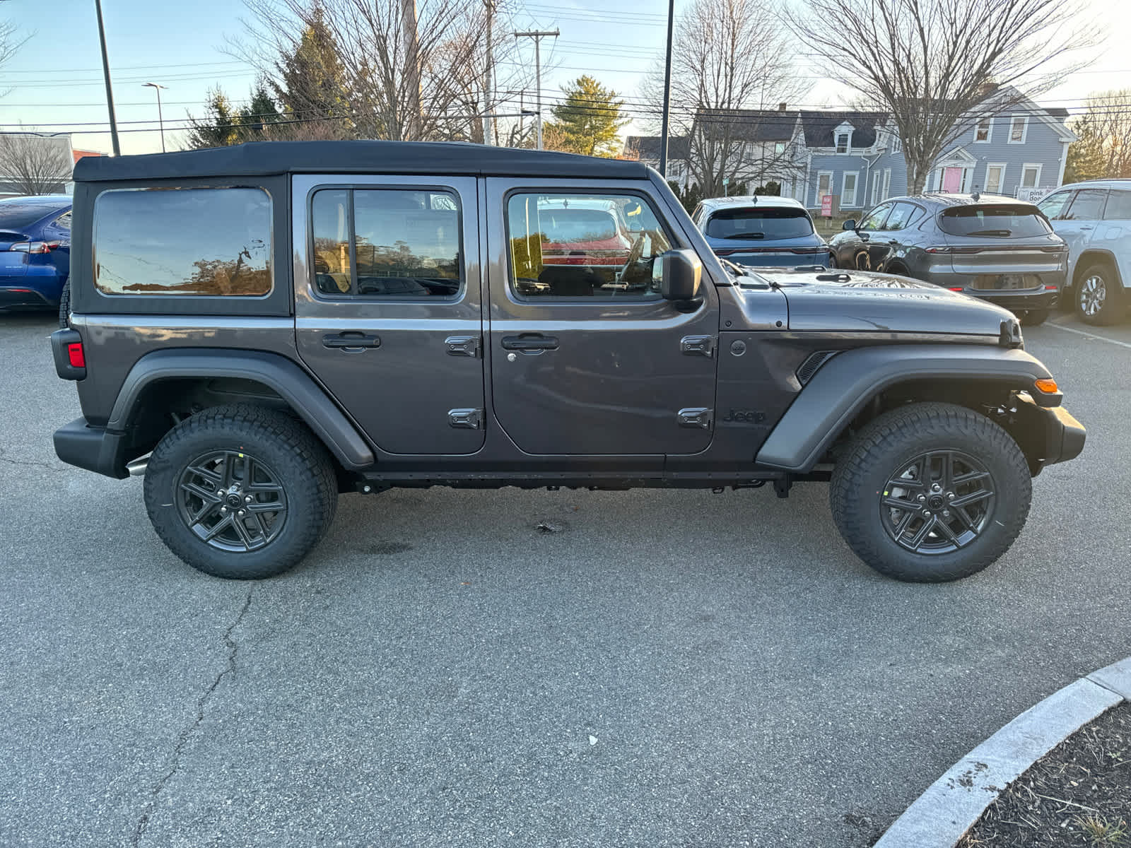 new 2025 Jeep Wrangler car, priced at $47,645