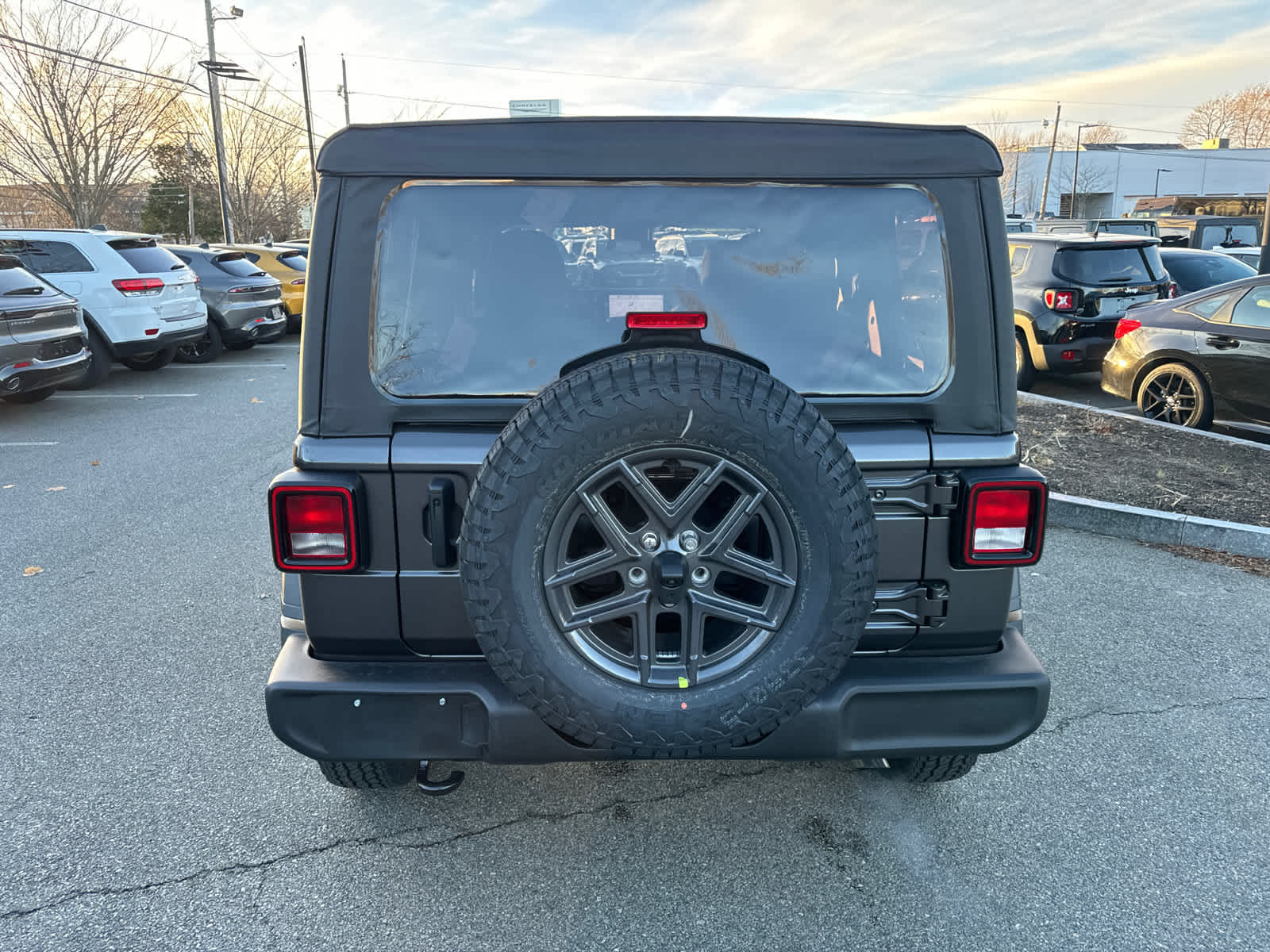 new 2025 Jeep Wrangler car, priced at $47,645