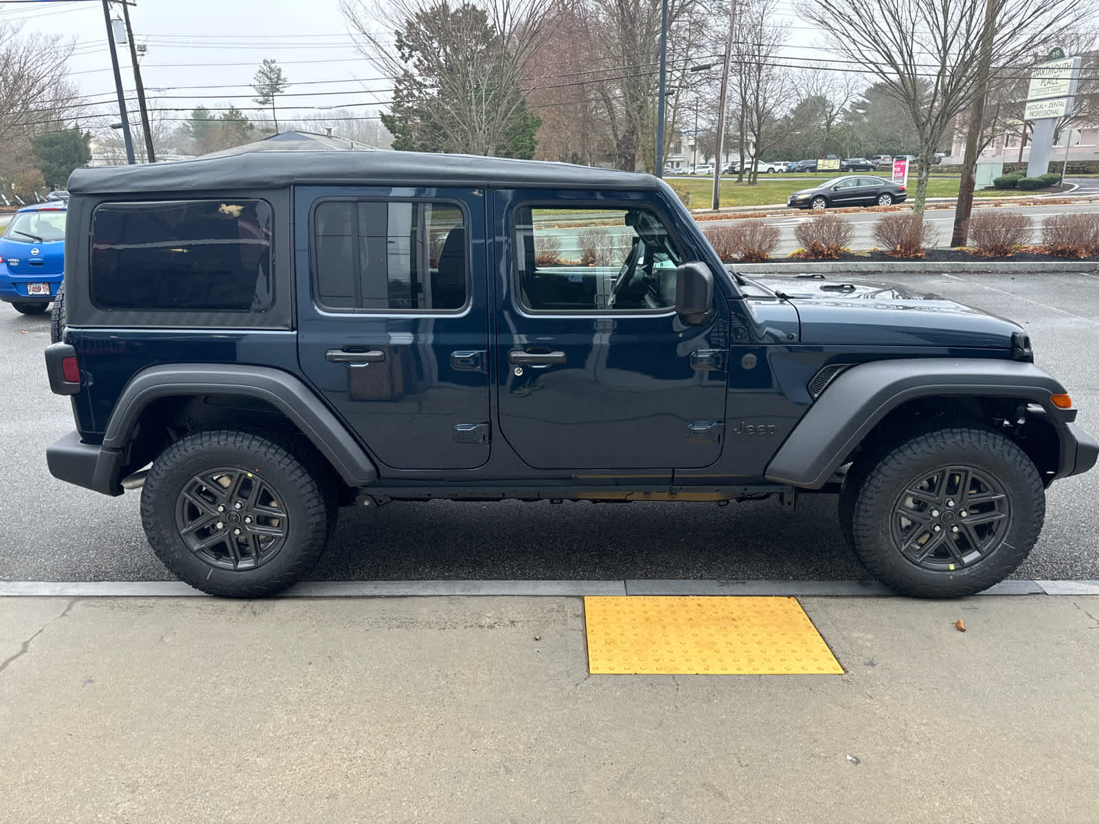 new 2025 Jeep Wrangler car, priced at $40,134