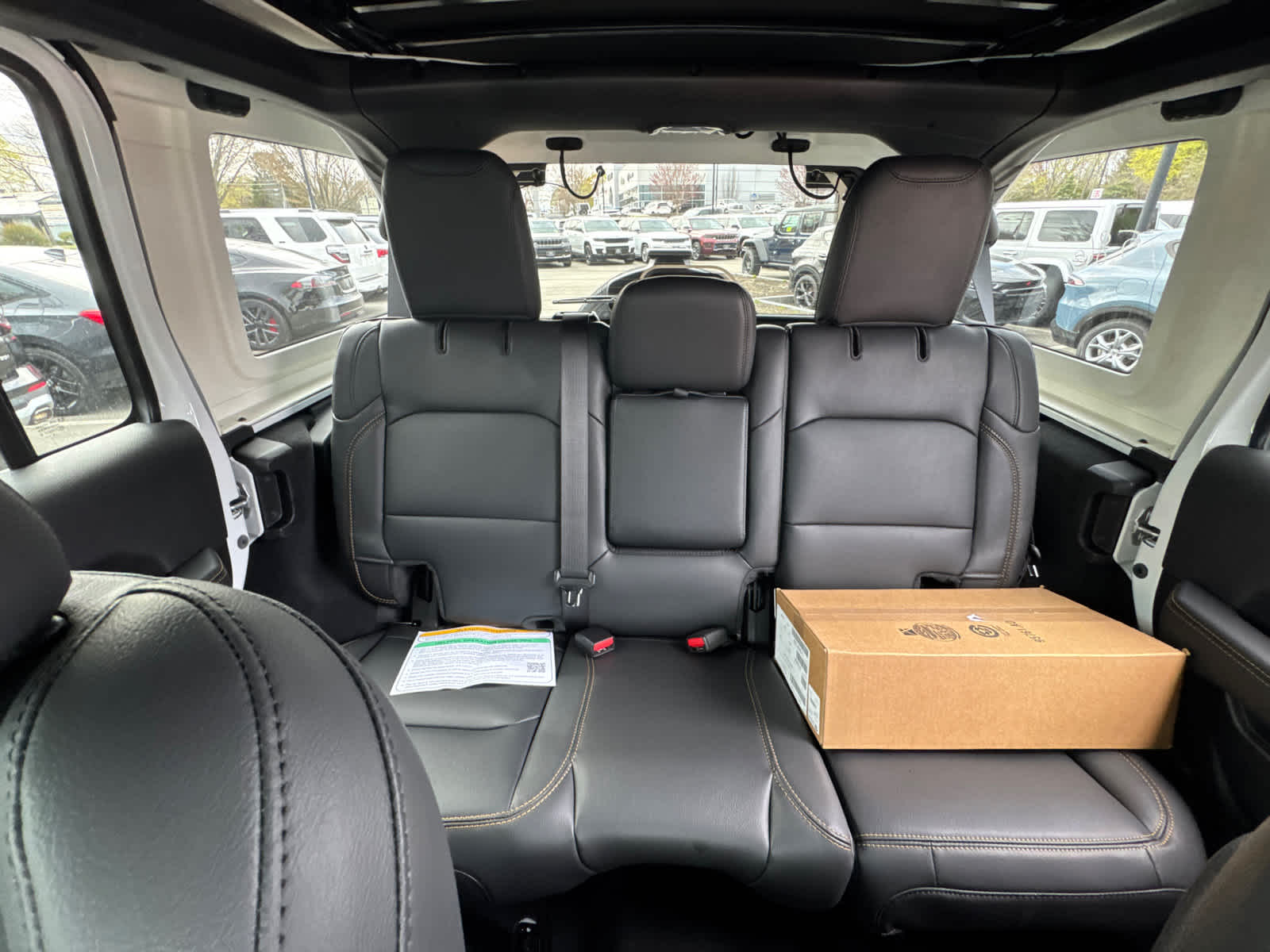 new 2025 Jeep Wrangler car, priced at $53,477