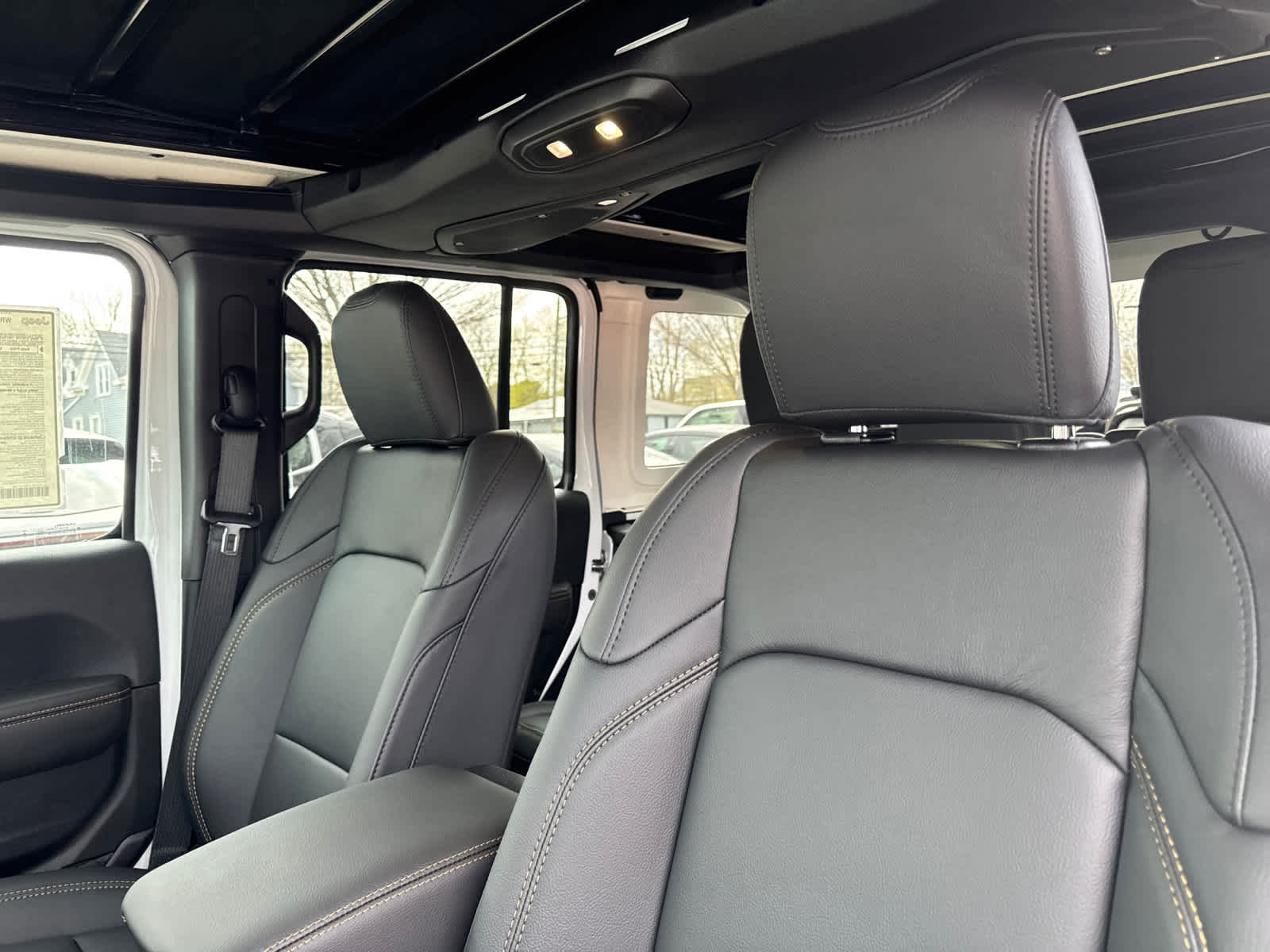 new 2025 Jeep Wrangler car, priced at $53,477