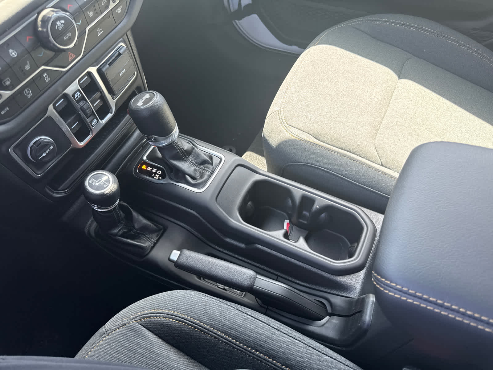 new 2025 Jeep Wrangler car, priced at $49,563